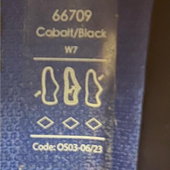 Clogs - Picture 3 of 4